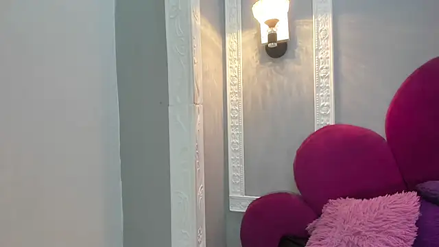Snapshot of Raven_love chatting on July 3, 8:48 pm Raven love online show from July 3, 8:48 pm