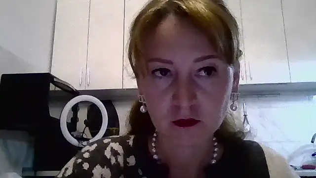 LanaBananaa  online show from February 24, 9:02 pm