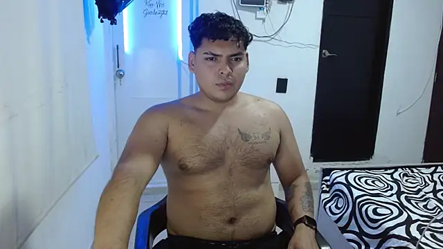 badboyhot010 online show from February 6, 2:27 am