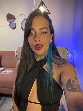 Annie Alicee online show from May 8, 9:20 pm