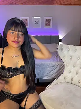 Annie Alicee online show from May 23, 4:55 pm