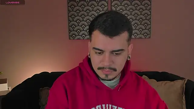 Chriss Hunt online show from February 9, 8:29 am