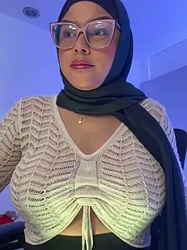 Amira-Awhada online show from March 26, 8:25 pm