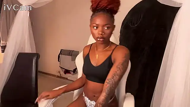 missbbydior online show from February 7, 10:35 pm