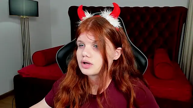 ChloeHalses online show from July 29, 5:11 pm