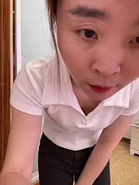 Snapshot of mm47865 chatting on May 31, 9:49 am mm47865 online show from May 31, 9:49 am