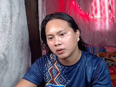 Queenvivesxxx online show from February 11, 4:17 am