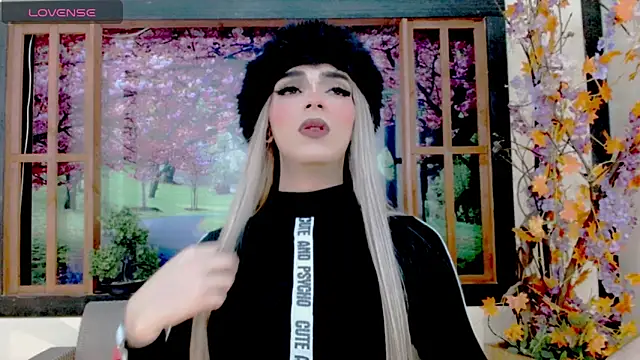 Snapshot of Maddye_Fox chatting on February 12, 10:05 pm Maddye Fox online show from February 12, 10:05 pm