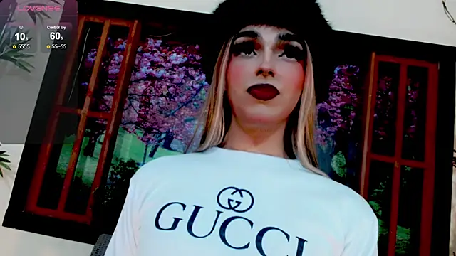 Snapshot of Maddye_Fox chatting on February 13, 6:26 pm Maddye Fox online show from February 13, 6:26 pm