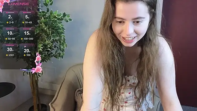 LovingWhisperr online show from March 21, 8:19 am