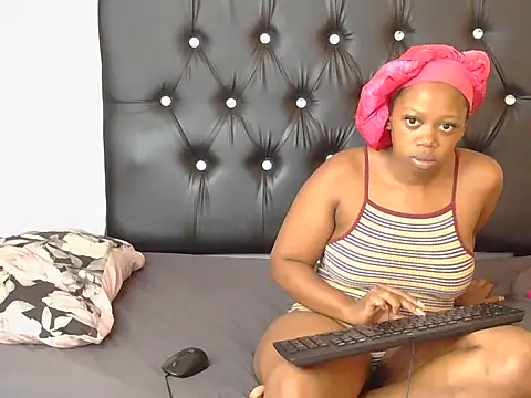 EbonySexMachine online show from February 10, 7:12 am