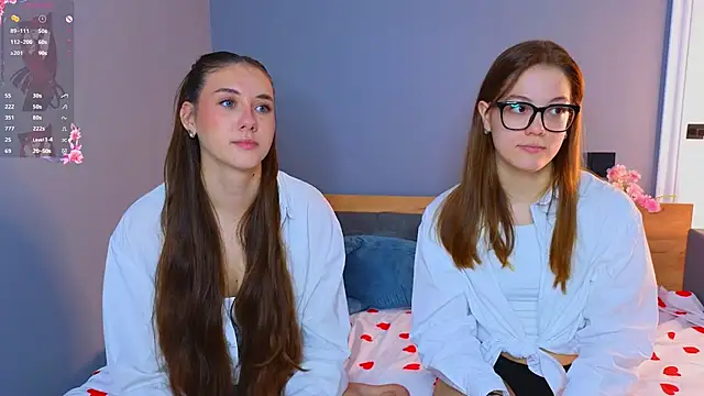 MelanieTwice online show from March 19, 11:25 am