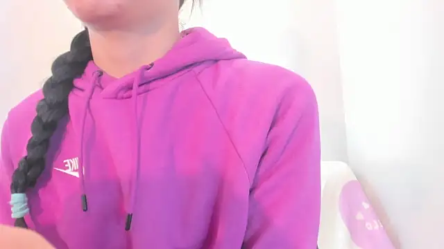 Snapshot of AllanaRosee chatting on May 13, 1:52 pm AllanaRosee online show from May 13, 1:52 pm