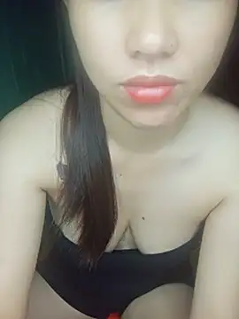 Yui-Ch1682 online show from June 14, 2:24 am