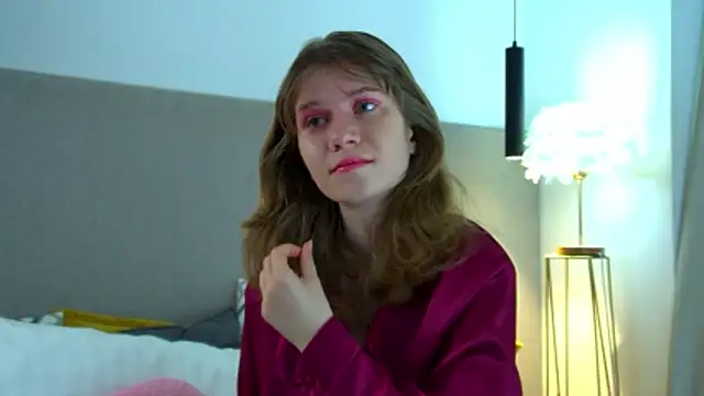 Snapshot of MilaMaelis chatting on February 28, 6:36 am MilaMaelis online show from February 28, 6:36 am