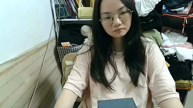 Snapshot of xiaoxiaowan11 chatting on June 18, 3:27 pm xiaoxiaowan11 online show from June 18, 3:27 pm