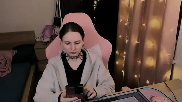 Snapshot of Onyxix chatting on March 27, 7:57 pm Onyxix online show from March 27, 7:57 pm