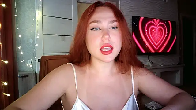 Snapshot of LolaaMint_ chatting on July 31, 12:15 pm LolaaMint online show from July 31, 12:15 pm