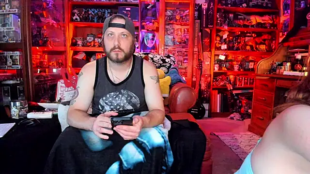 Snapshot of lilbatt chatting on February 7, 8:07 am lilbatt online show from February 7, 8:07 am