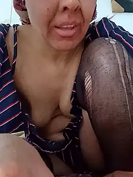 Snapshot of turbanlim07 chatting on March 24, 6:46 pm turbanlim07 online show from March 24, 6:46 pm