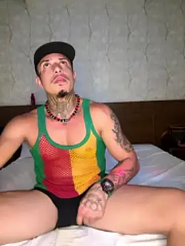 emyckka online show from February 3, 8:47 pm