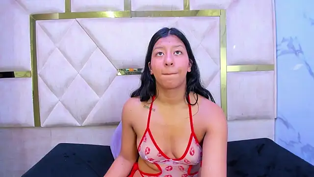 Vaneline2 online show from May 31, 6:09 pm