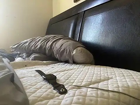 Snapshot of austincummings chatting on March 17, 5:27 pm austincummings online show from March 17, 5:27 pm