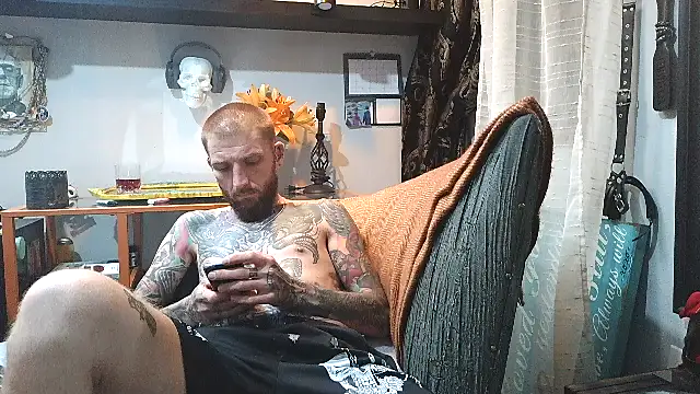 F D R  online show from May 21, 7:48 am