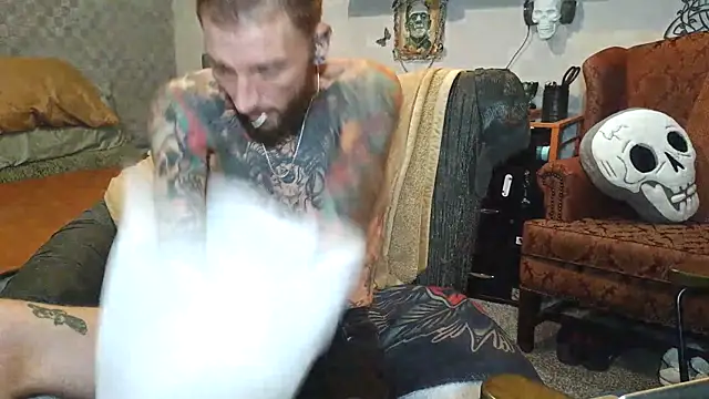 F D R  online show from June 14, 4:03 am