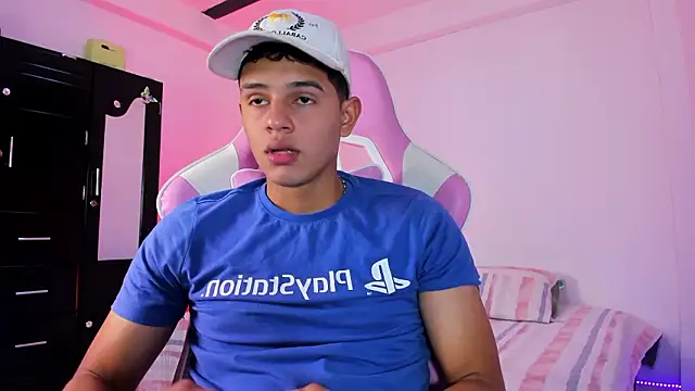 Snapshot of Adrian_Prime_ chatting on February 13, 6:48 pm Adrian Prime online show from February 13, 6:48 pm