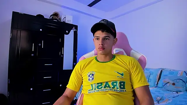 Snapshot of Adrian_Prime_ chatting on February 28, 6:31 pm Adrian Prime online show from February 28, 6:31 pm