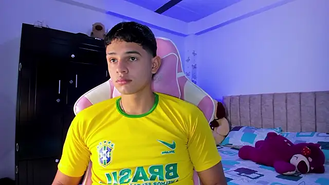 Snapshot of Adrian_Prime_ chatting on March 18, 6:55 pm Adrian Prime online show from March 18, 6:55 pm