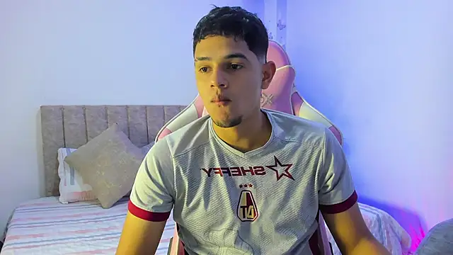 Adrian Prime  online show from June 26, 6:56 pm