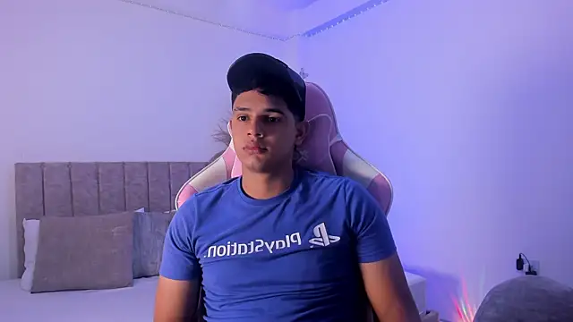Adrian Prime  online show from August 3, 7:17 pm