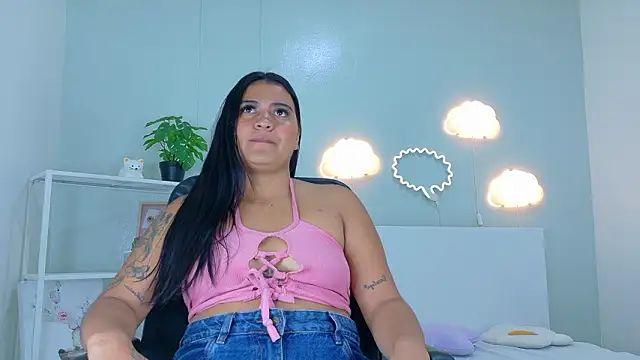 BriannaCarter   online show from February 10, 11:58 am