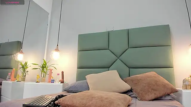 Fany Lopez online show from March 27, 6:40 pm