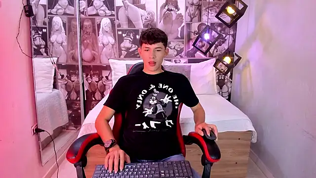 Christian Foxx online show from March 18, 6:33 pm