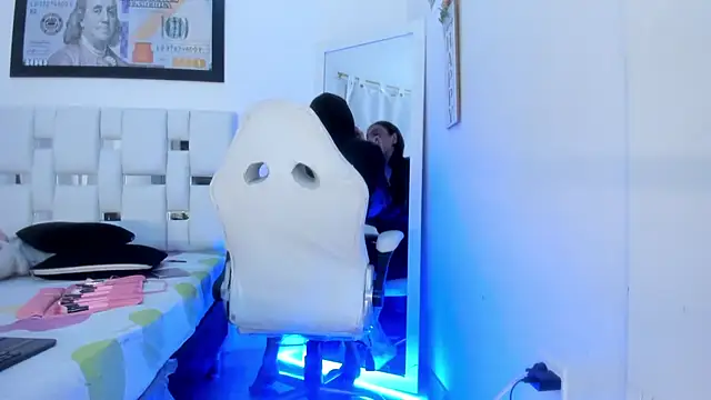 isabellalovestory online show from February 10, 5:11 am