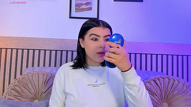 Madisson West online show from February 7, 11:25 am