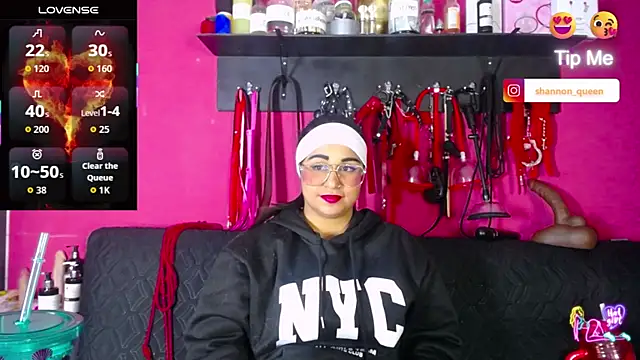 shannon queen- online show from June 16, 5:21 am