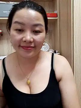 Jennie dogy online show from June 7, 2:21 pm