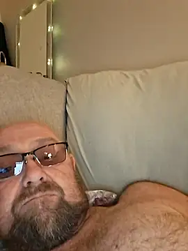 Snapshot of ldhurstII chatting on February 14, 7:49 am ldhurstII online show from February 14, 7:49 am