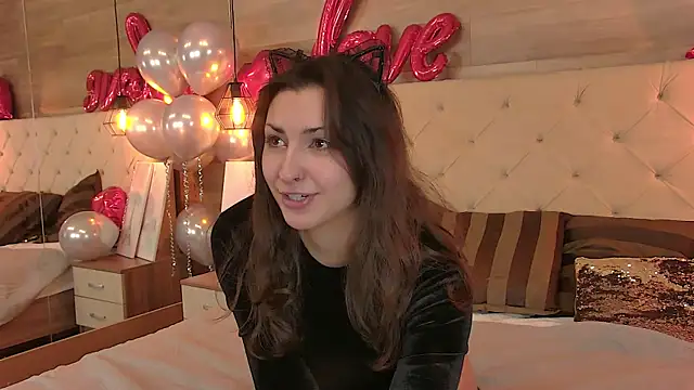 AngelaCox online show from February 11, 6:07 am