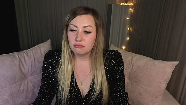 KarenBoobies online show from February 12, 10:43 am