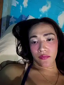Snapshot of GeorginaLove09 chatting on April 3, 12:58 pm GeorginaLove09 online show from April 3, 12:58 pm