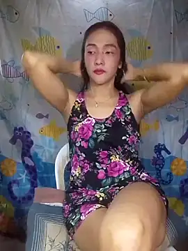 Snapshot of GeorginaLove09 chatting on April 18, 12:14 am GeorginaLove09 online show from April 18, 12:14 am