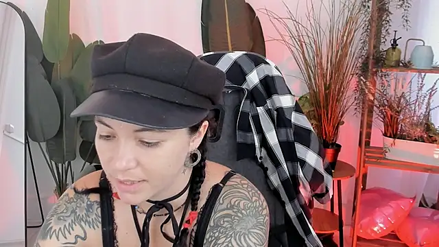 NeoGeisha online show from August 3, 6:12 am