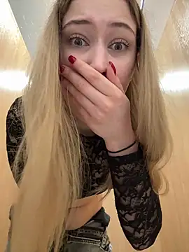 blonde exe online show from March 27, 1:55 pm