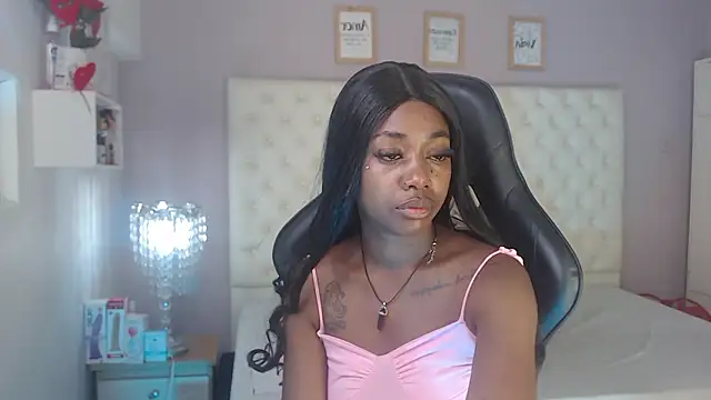 Snapshot of candy__ebony chatting on March 20, 6:29 am candy ebony online show from March 20, 6:29 am