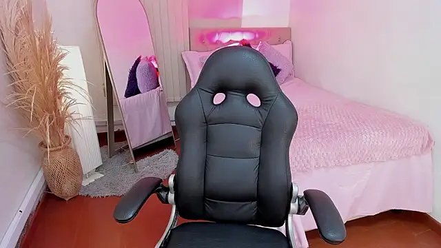 Nahemot sadish online show from March 1, 12:12 am